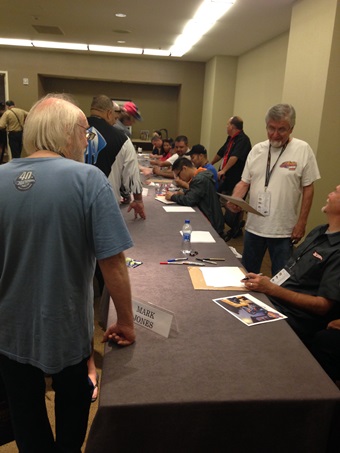 autograph session